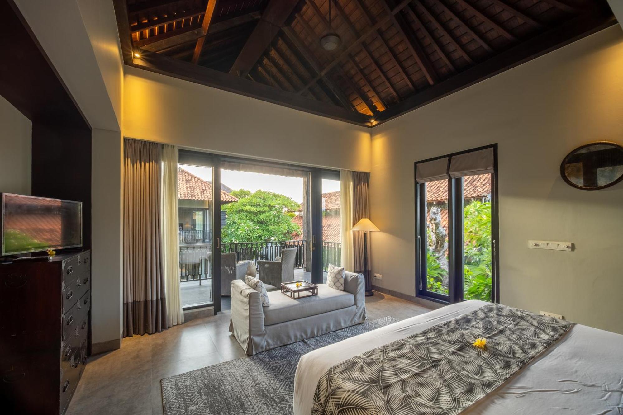 Villa De Suma - Fully Staffed Luxury Villa, Walk To The Beach! Seminyak Kültér fotó