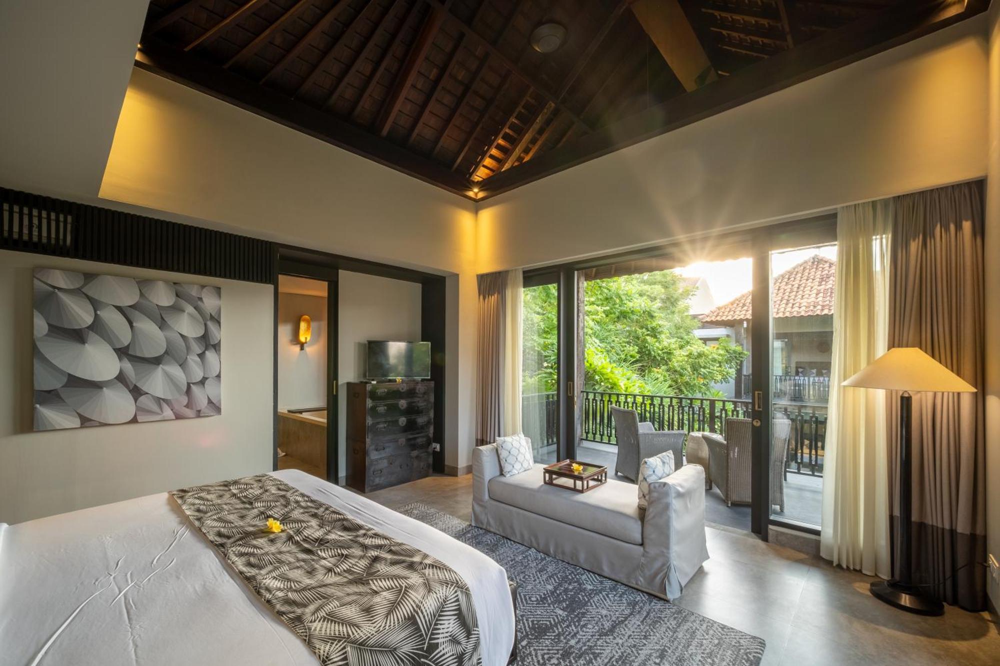 Villa De Suma - Fully Staffed Luxury Villa, Walk To The Beach! Seminyak Kültér fotó