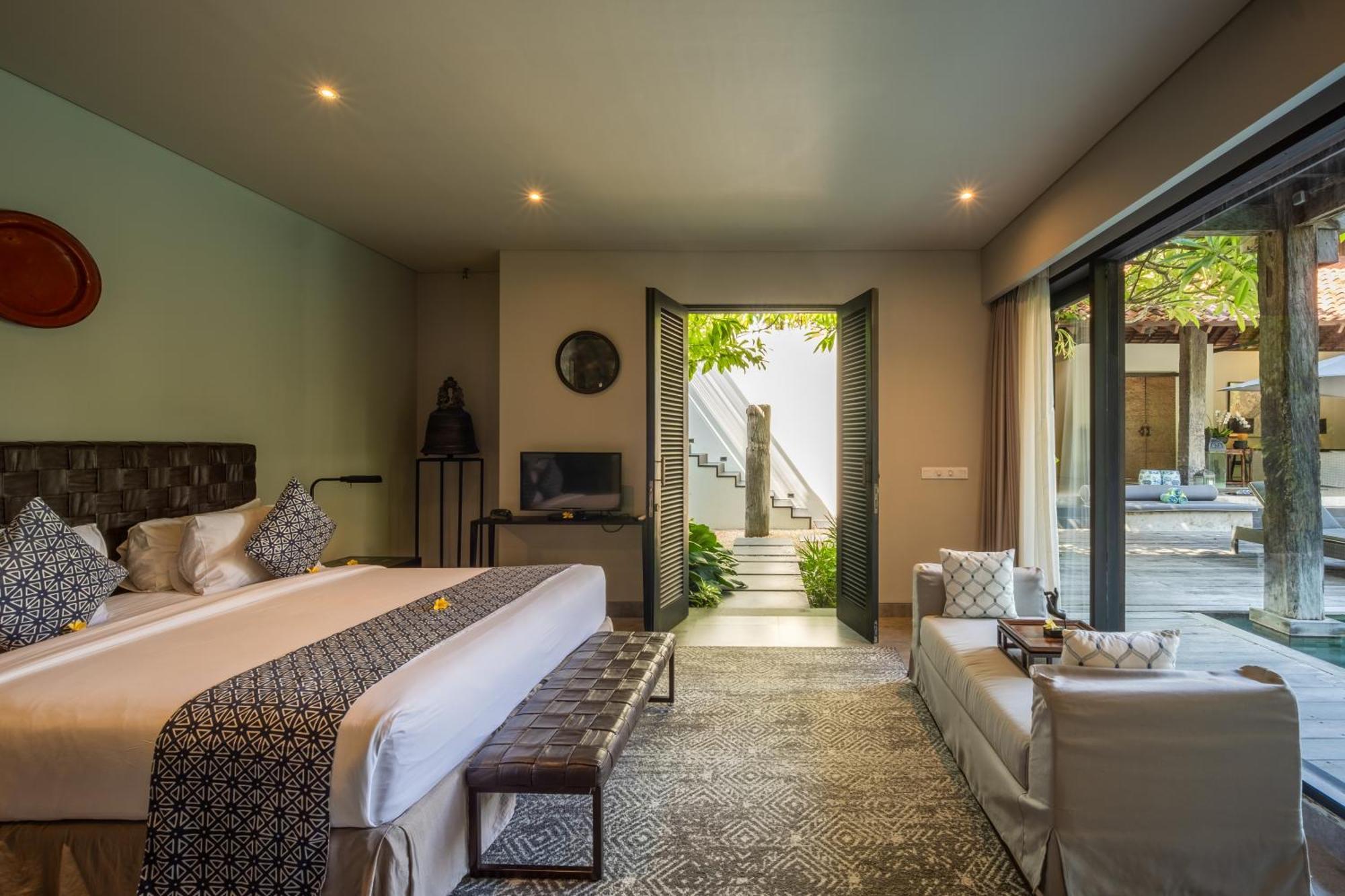 Villa De Suma - Fully Staffed Luxury Villa, Walk To The Beach! Seminyak Kültér fotó