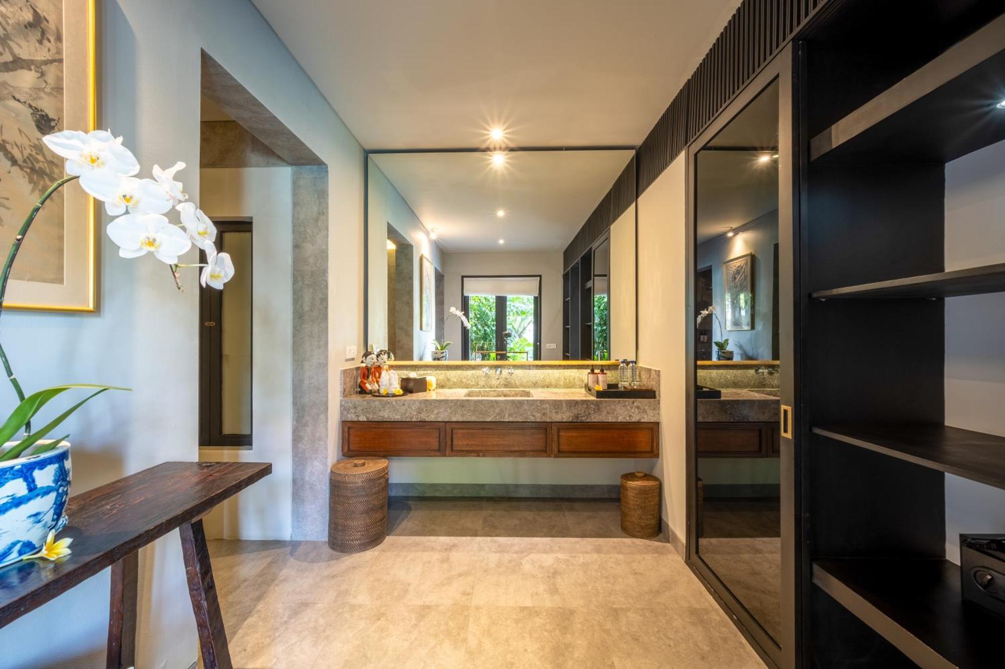 Villa De Suma - Fully Staffed Luxury Villa, Walk To The Beach! Seminyak Kültér fotó