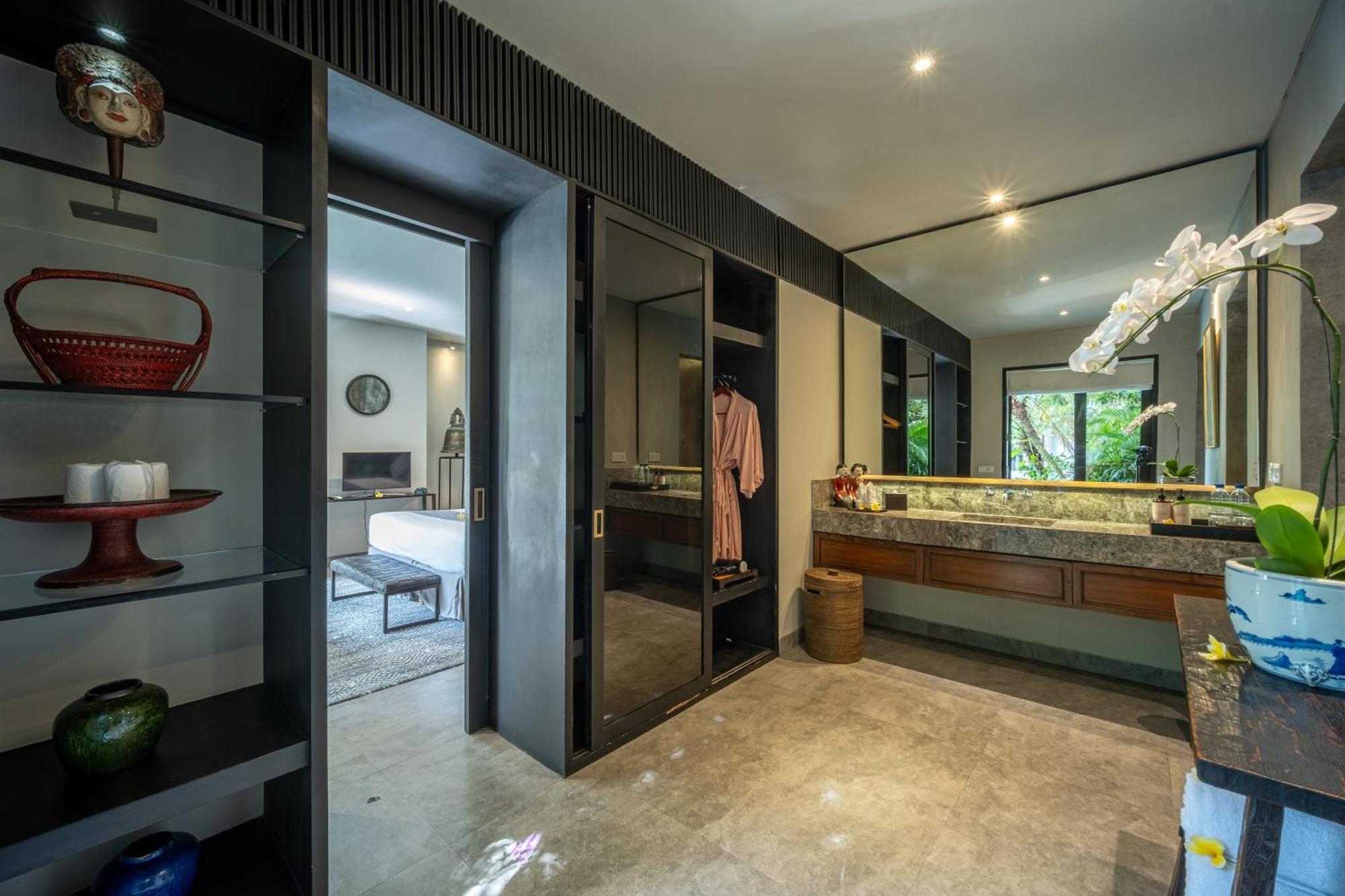 Villa De Suma - Fully Staffed Luxury Villa, Walk To The Beach! Seminyak Kültér fotó