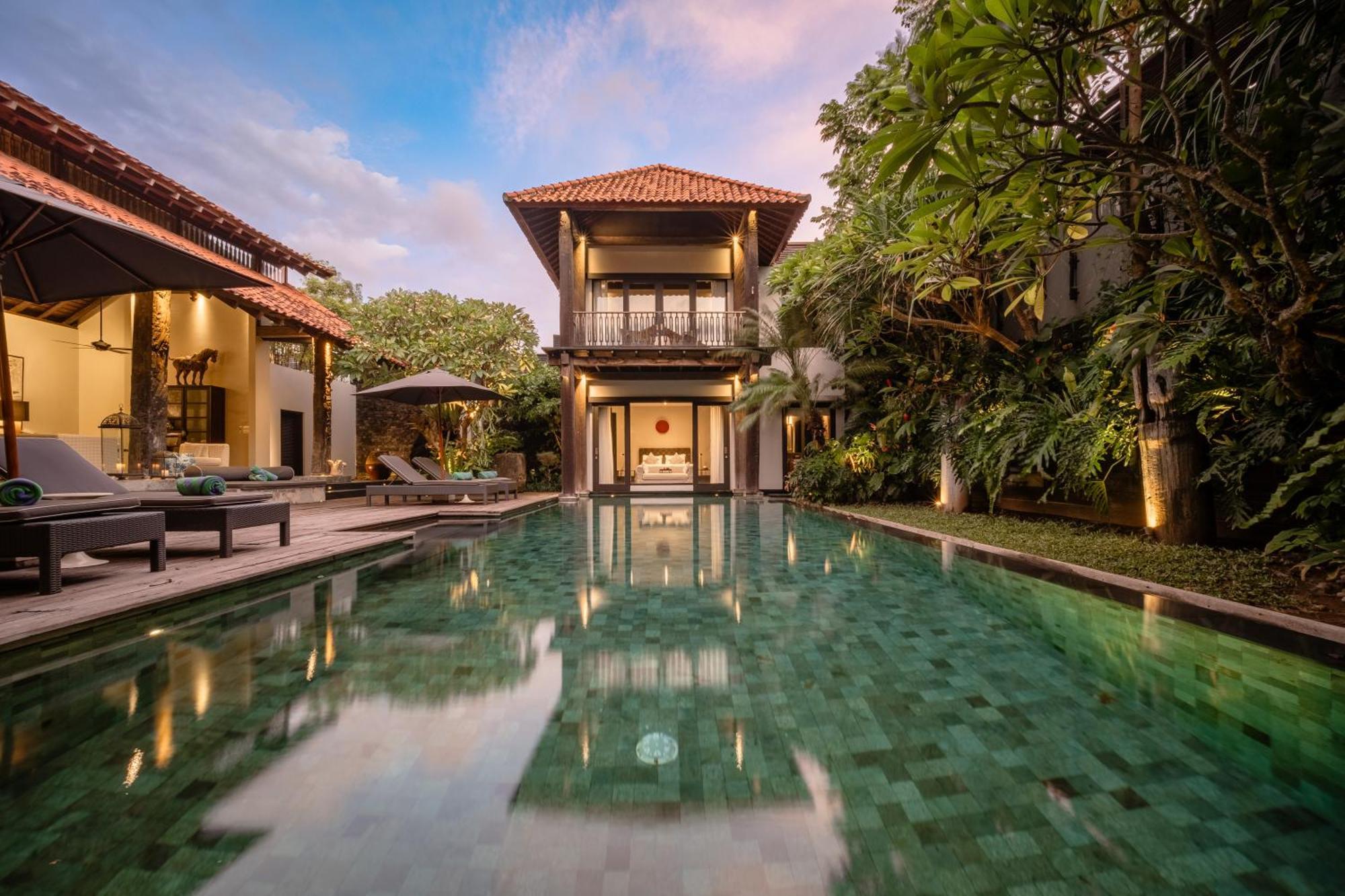 Villa De Suma - Fully Staffed Luxury Villa, Walk To The Beach! Seminyak Kültér fotó
