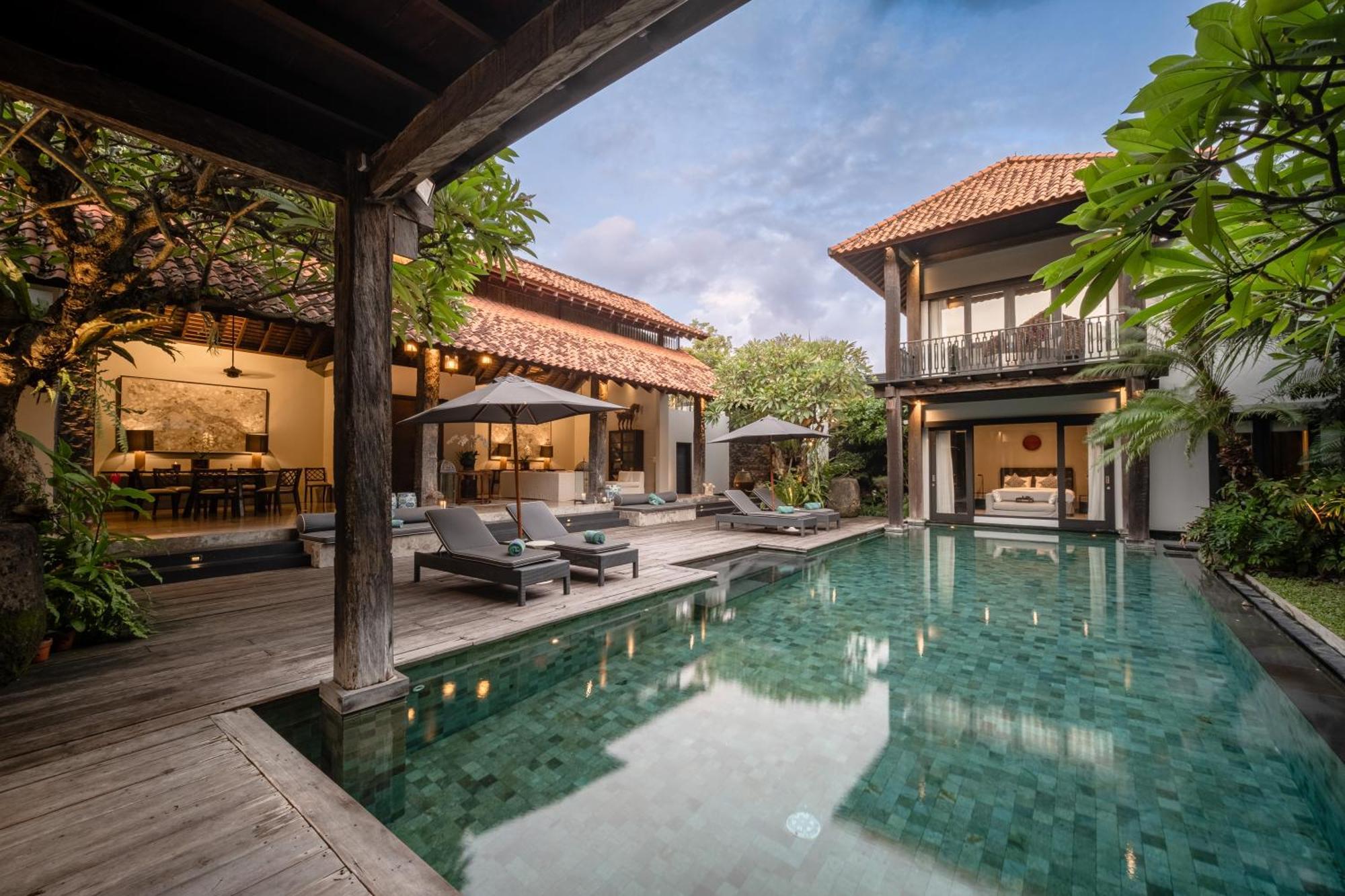 Villa De Suma - Fully Staffed Luxury Villa, Walk To The Beach! Seminyak Kültér fotó